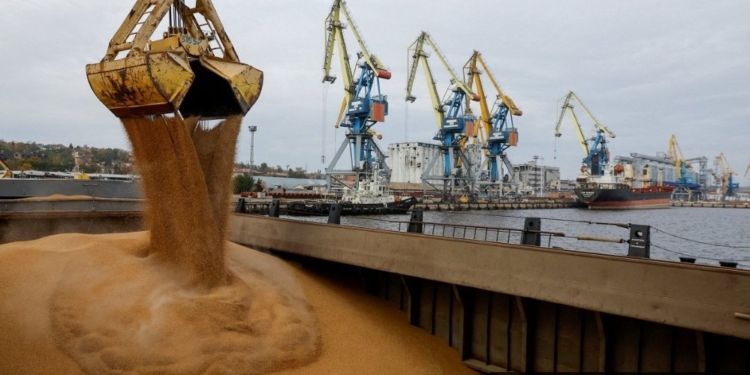 Латвія, Естонія та Литва закликали ЄС заборонити транзит російського зерна