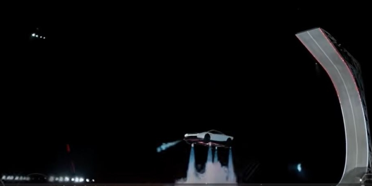 Tesla випустить літаючий спорткар Roadster з ракетними двигунами SpaceX – вже показали, як це (ВІДЕО)