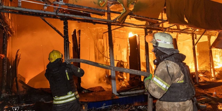 РФ атакувала Вінницю, Харків, Запоріжжя, Дніпропетровщину – є загиблі та поранені (ФОТО)