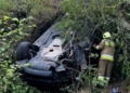 На Миколаївщині BMW X5 з’їхав у кювет і перекинувся на дах – водій загинув, пасажир у лікарні (ФОТО)
