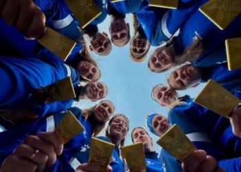 Українки вибороли золото чемпіонату світу з веслування на “Драконах” (ВIДЕО)