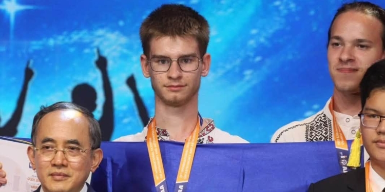 Юний миколаївець здобув срібну медаль 19-ї Міжнародної олімпіади з астрономії та астрофізики IOAA 2026 (ФОТО)