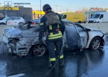 Рашисти вдарили по Одеській трасі біля Києва, люди згоріли живцем (ФОТО, ВІДЕО)