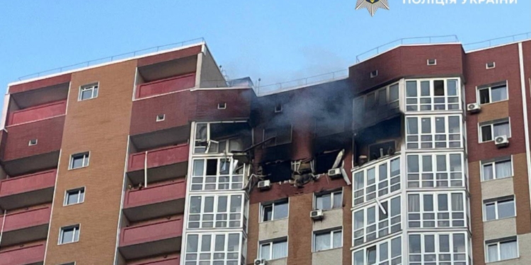 Половина із запущених вночі дронів були реактивними. Зеленський розповів про руйнування (ФОТО)