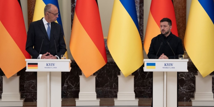 Мерц привіз пакет допомоги для протидії реактивним дронам, Німеччина постачатиме Україні далекобійну зброю та супутникове обладнання (ВІДЕО)