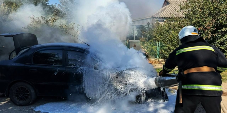 Минулої доби рятувальники 7 разів виїжджали на гасіння пожеж на Миколаївщині (ФОТО)