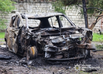 У Миколаєві фіксують наслідки обстрілу (ФОТО)