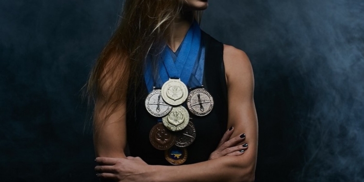 Пірнула на нечувану глибину: українка Жаркова здобула “золото” чемпіонату світу з фрідайвінгу