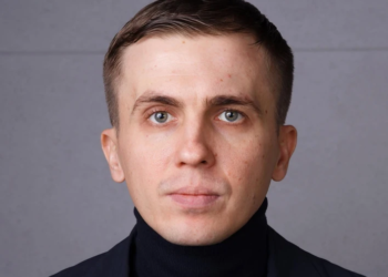 Ткача відпустили, але зв’язку з ним досі немає, оператор Бондаренко отримав поранення – головред “УП”