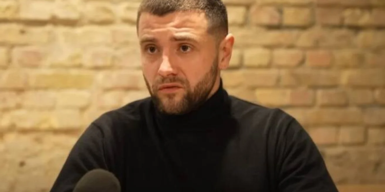 ВАКС звільнив ексрадника ОП від 8 років ув’язнення – обіцяє здати поплічників