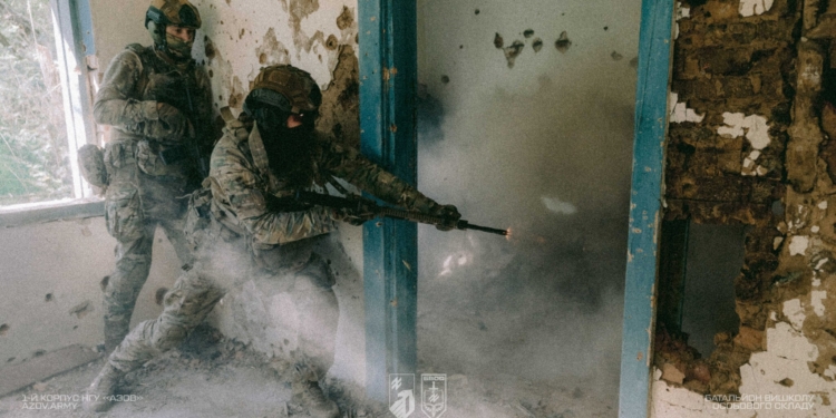 Як долучитися до війська: відкриті вакансії в бойові підрозділи корпусу «Азов»