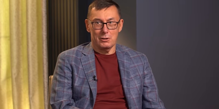 Ексміністр МВС Юрій Луценко звинуватив Михайла Федорова у шахрайстві – каже, продавав воду як засіб для схуднення (ВІДЕО)