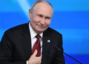 Путін запропонував Сі і Трампу зустрітися втрьох, щоб врешті віддати йому Україну